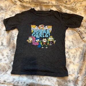 $8 when bundled - Teen Titans Dark Grey T-Shirt - Kids Medium - Bundle Discount